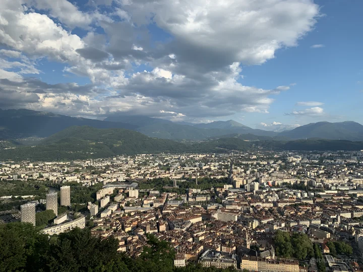 A view from Saint-Martin-le-Vinoux
